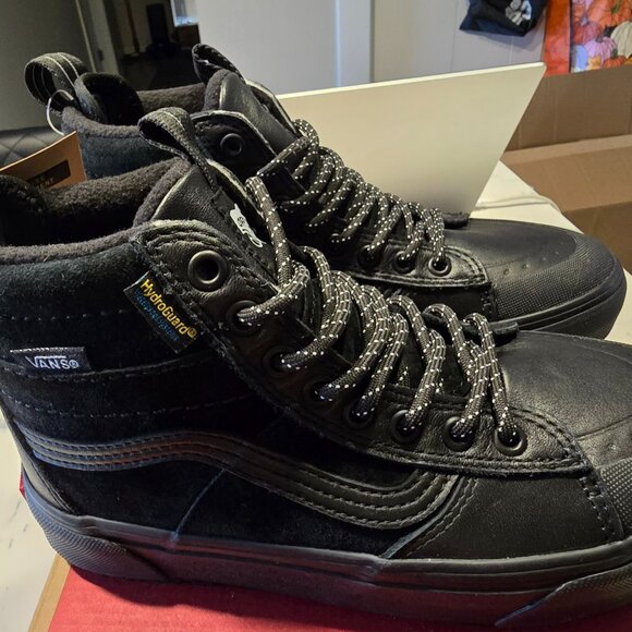 Vans Women's MTE-2 - Size 6 - Picture 2 of 8